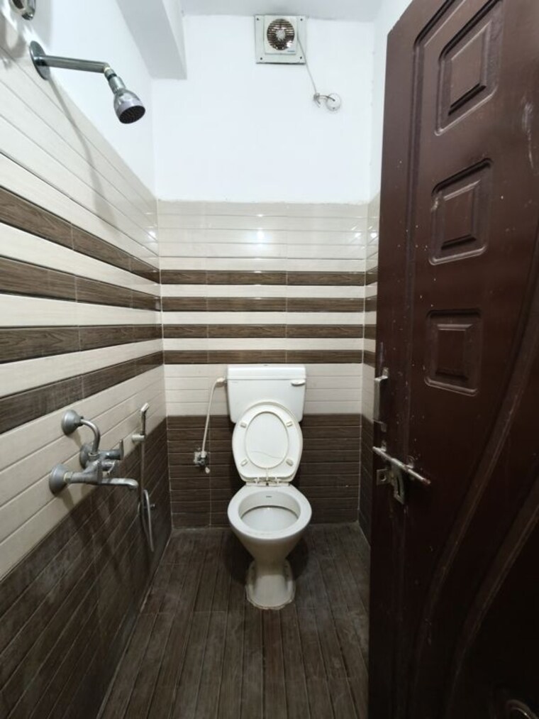 Bathroom, raghavendra-nilayam-kondapur 1 Bedroom 680 Sq.Ft. Apartment In Kondapur Hyderabad 10673757