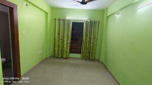 Room in 3 BHK Apartment at New Town Action Area ii – for Rent