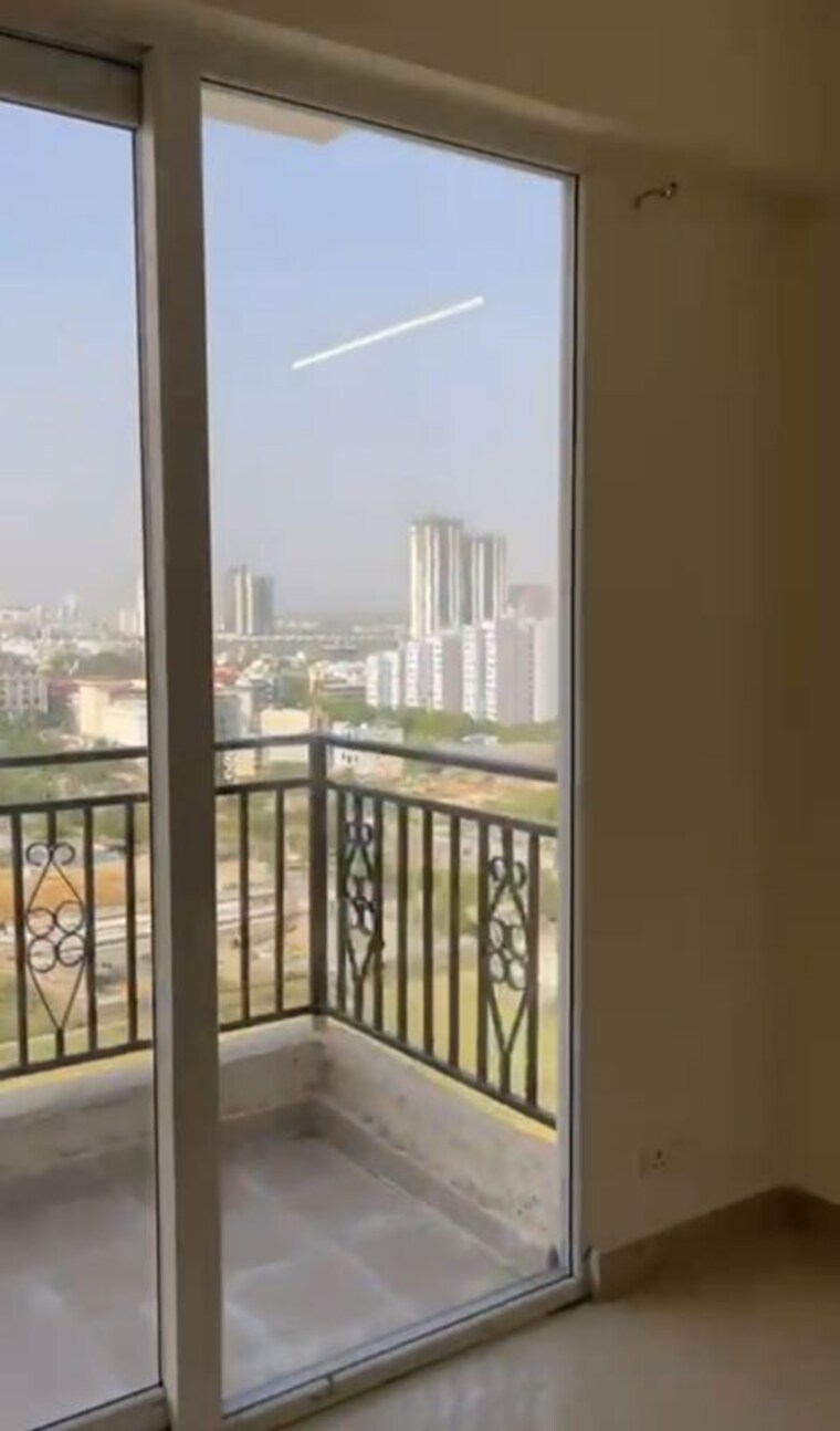 Balcony, signature-global-prime 2 Bedroom 834 Sq.Ft. Apartment In Sector 63a Gurgaon 10673774
