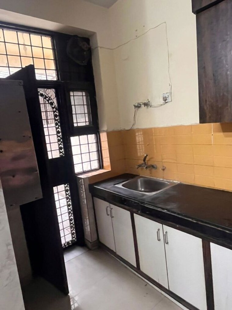 Kitchen, sector 21 4 Bedroom 2500 Sq.Ft. Builder Floor In Sector 21 Gurgaon 10673781