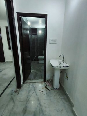 Bathroom in 1 BHK Builder Floor at Vaishali Sector 3a – for Sale