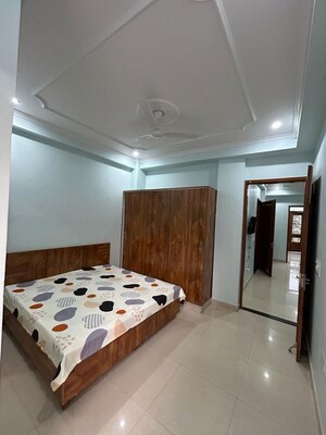 Bedroom in 2 BHK Apartment at Gaur City 7th Avenue, Sector 4 Greater Noida – for Rent