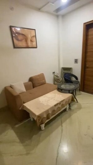 Bedroom in 3 BHK Builder Floor at Vaishali Sector 3a – for Rent