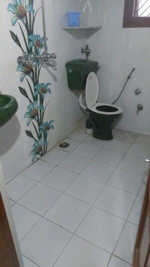 Bathroom in 2 BHK Independent House at Sector 46 – for Rent