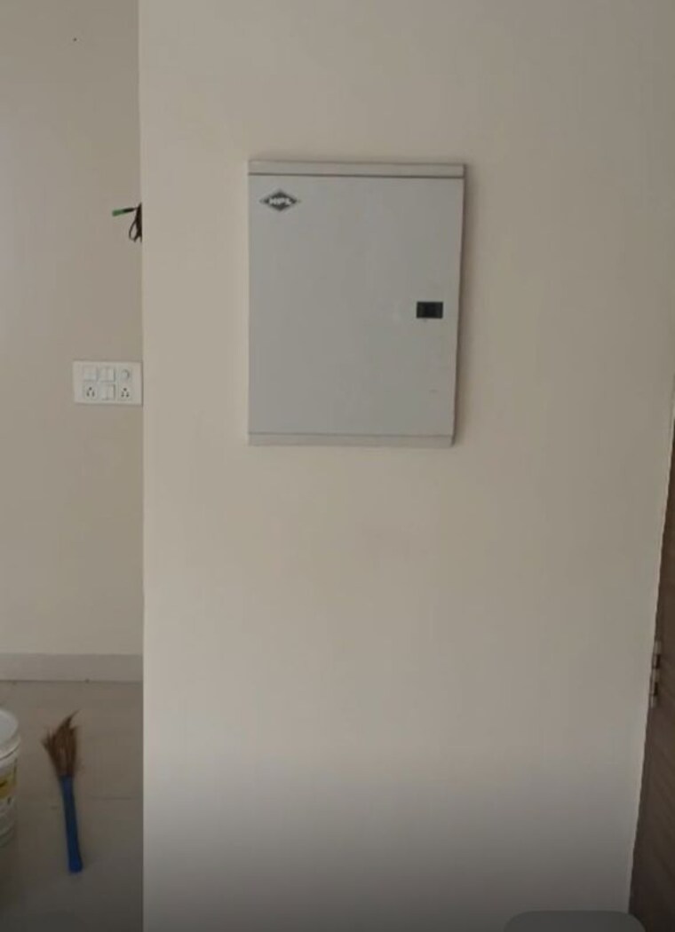 Room, skylar-homes 3 Bedroom 250 Sq.Yd. Apartment In Patiala Road Zirakpur 10673799