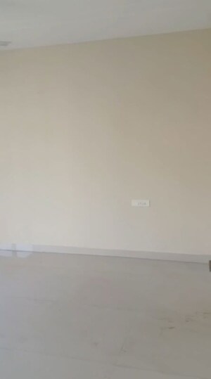 Furnished Amenities in 3 BHK Apartment at Skylar Homes, Patiala Road – for Rent