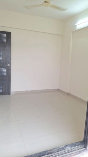 Room in 1 BHK Apartment at Shiva Paradise, Ulwe Sector 19b – for Rent