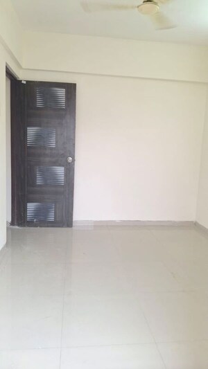 Room in 1 BHK Apartment at Shiva Paradise, Ulwe Sector 19b – for Rent
