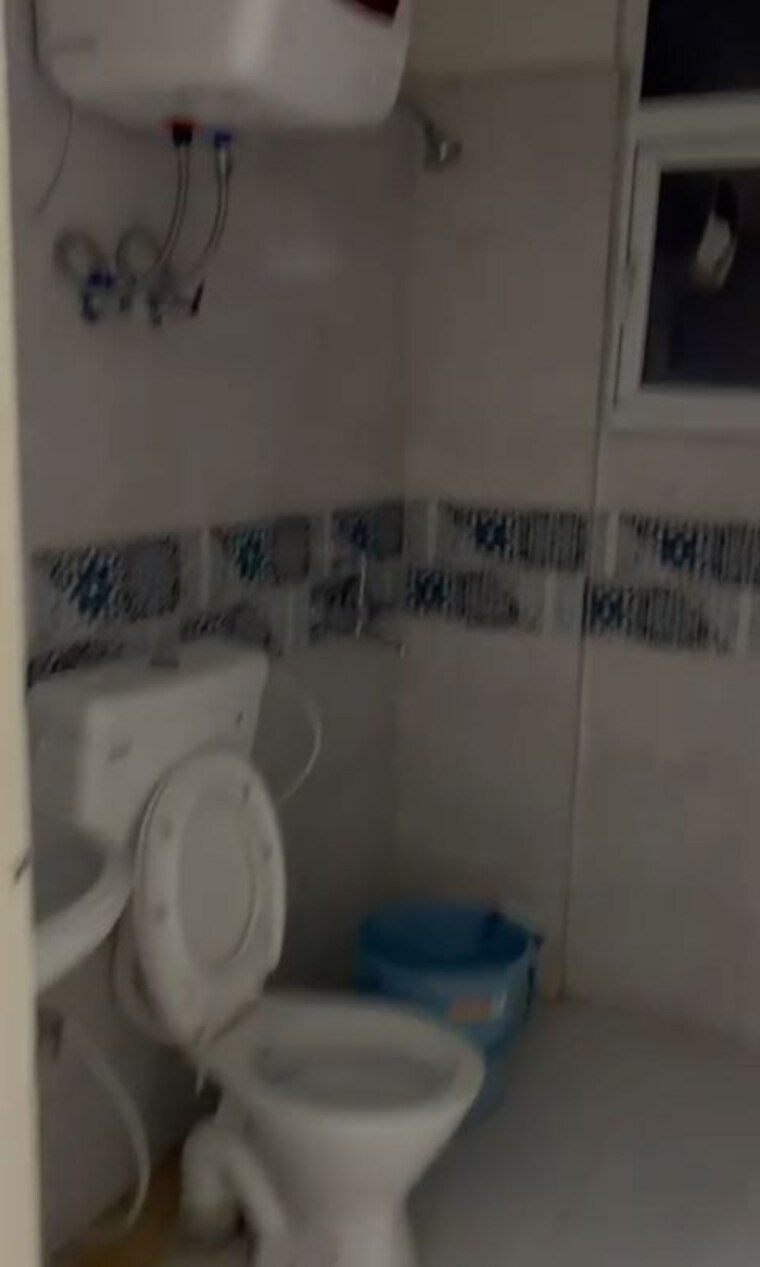 Bathroom, signature-global-prime 2 Bedroom 834 Sq.Ft. Apartment In Sector 63a Gurgaon 10673826