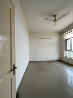 2 BHK Apartment For Rent in Dhakoli