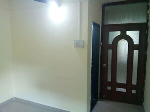 Bedroom in 3 BHK Independent House at Swaroop Park CHS, Kothrud – for Rent