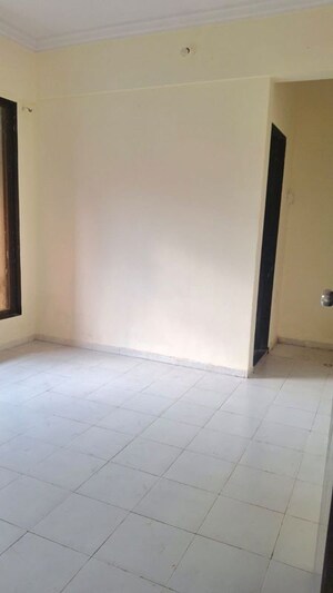 Room in 2 BHK Apartment at Dream Solitaire, Ulwe – for Rent