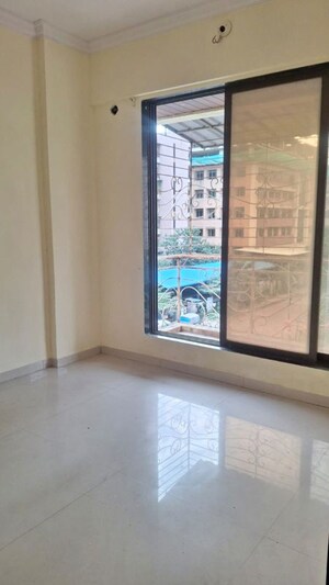 Room in 2 BHK Apartment at Dream Solitaire, Ulwe – for Rent