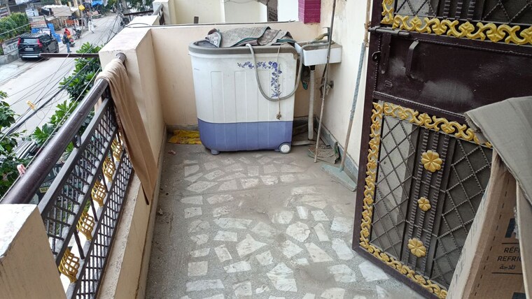 Balcony, vaishali sector 5 1 Bedroom 555 Sq.Ft. Builder Floor In Vaishali Sector 5 Ghaziabad 10673818