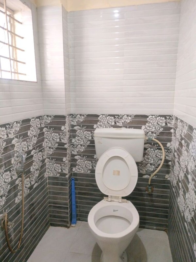 Bathroom, hsr layout sector 2 1 Bedroom 600 Sq.Ft. Builder Floor In Hsr Layout Sector 2 Bangalore 10673843