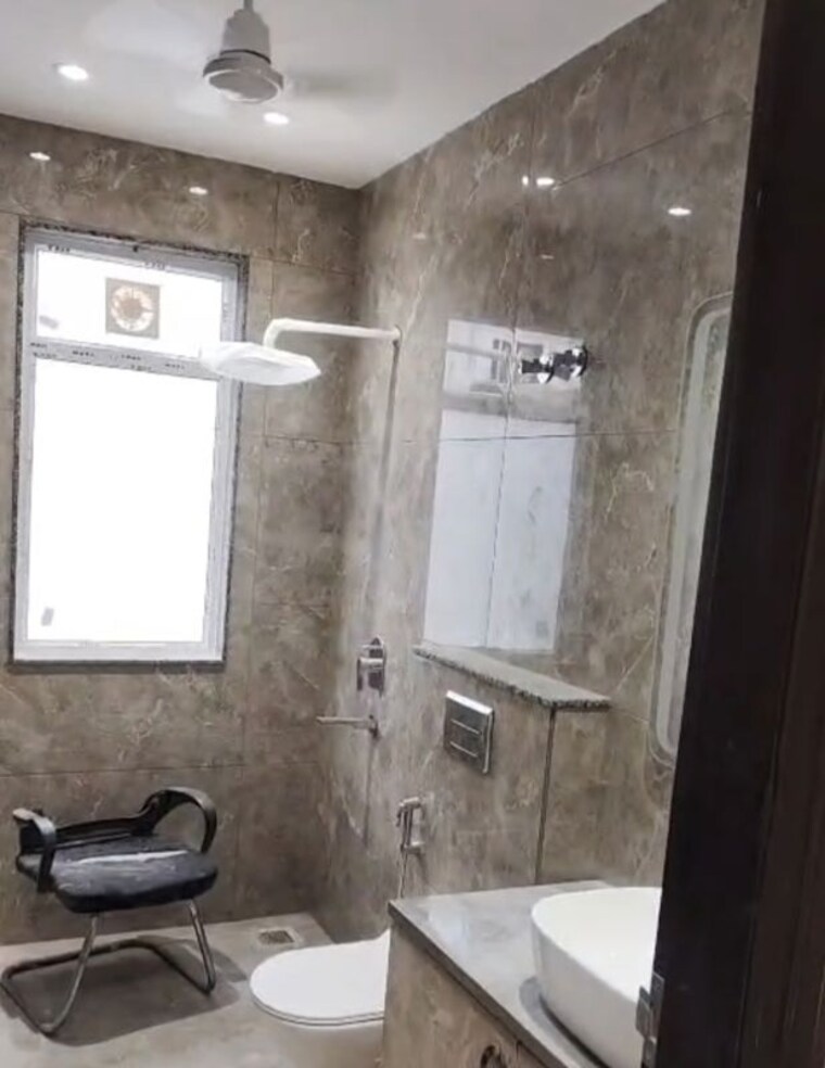 Bathroom, anant-raj-the-estate-residences 3 Bedroom 1650 Sq.Ft. Apartment In Sector 63a Gurgaon 10673849