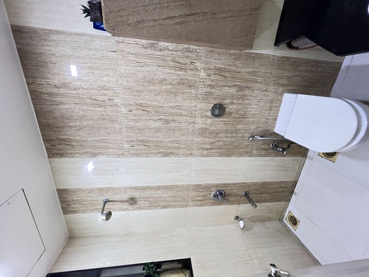 Bathroom, lily-white 2 Bedroom 797 Sq.Ft. Apartment In Jogeshwari East Mumbai 10673787