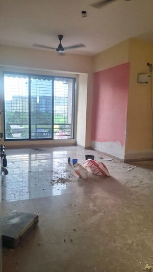 Room in 2 BHK Apartment at Sangam Raj Heritage, Ulwe – for Rent