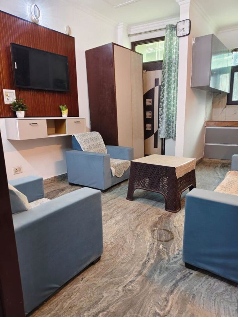 Team Area, saket 1 Bedroom 400 Sq.Ft. Apartment In Saket Delhi 10673866