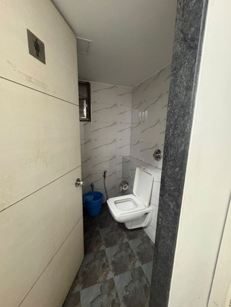Bathroom, meghna-one Commercial Office Space 3300 Sq.Ft. In Wagle Industrial Estate Thane 10673868