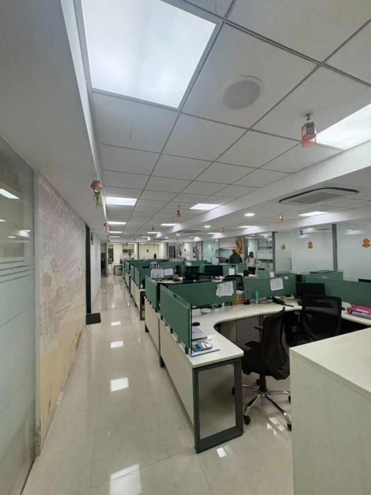 Team Area, meghna-one Commercial Office Space 3300 Sq.Ft. In Wagle Industrial Estate Thane 10673868