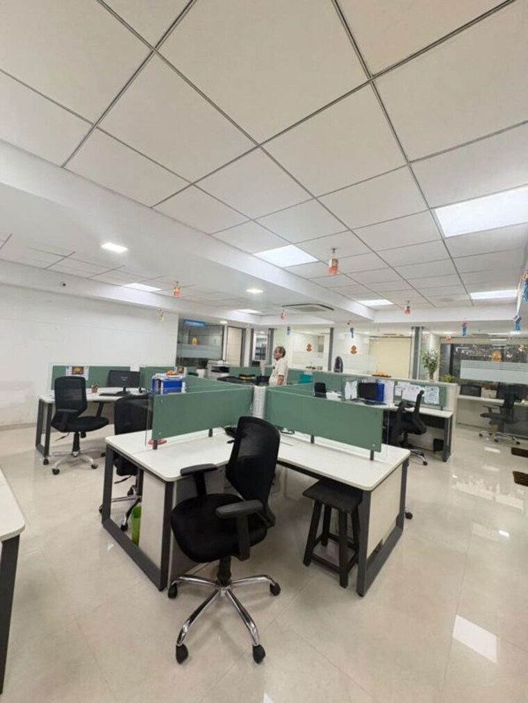 Team Area, meghna-one Commercial Office Space 3300 Sq.Ft. In Wagle Industrial Estate Thane 10673868