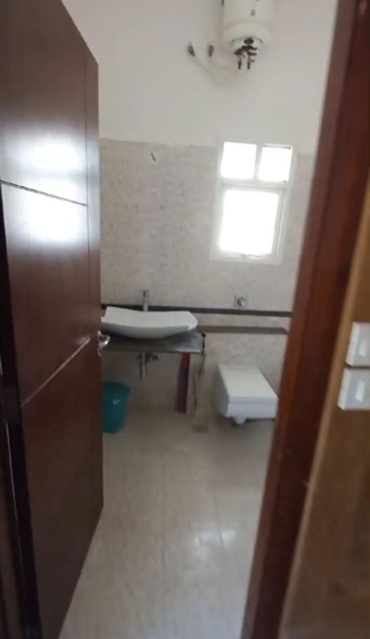 Bathroom, skylark-arcadia-phase-2 4 Bedroom 2888 Sq.Ft. Villa In Whitefield Bangalore 10673845