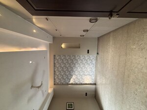 Furnished Amenities in 4 BHK Builder Floor at Bali Nagar – for Sale