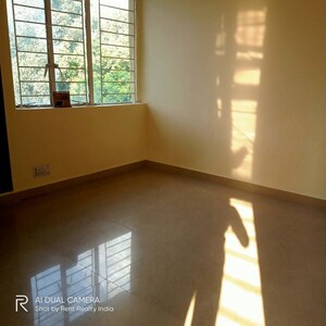 Room in 2 BHK Apartment at Vasant Kunj – for Rent