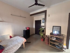 2 BHK Apartment For Rent in Rohtas Plumeria, Gomti Nagar