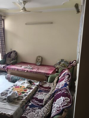 2 BHK Apartment For Rent in Royal Towers Noida, Sector 61