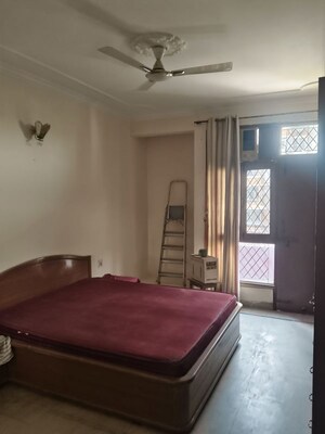 Bedroom in 2 BHK Apartment at Royal Towers Noida, Sector 61 – for Rent