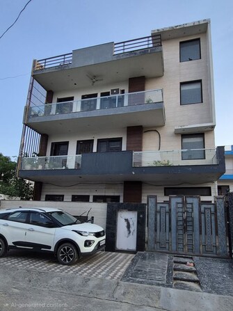 4 BHK +  250 Sq.Yd. Independent House in BPTP Parkland
