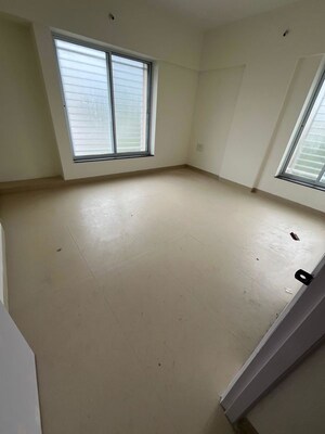 Room in 2 BHK Apartment at Venkatesh Viom, Kothrud – for Sale
