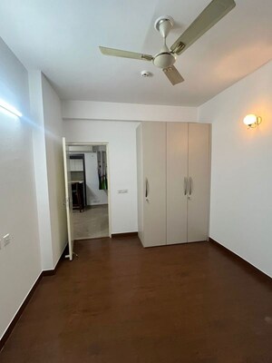 Room in 3 BHK Apartment at Mapsko Mount Ville, Sector 79 – for Rent
