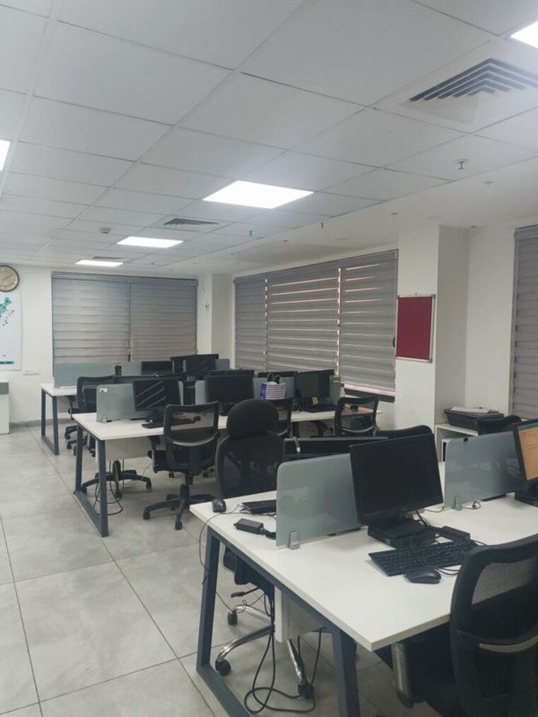 Team Area, sector 75 Commercial Office Space 4700 Sq.Ft. In Sector 75 Mohali 10674030