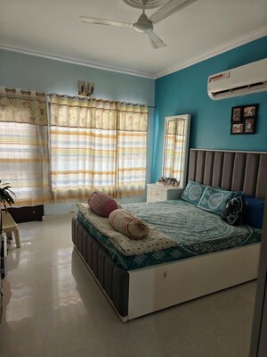 Bedroom in 3 BHK Builder Floor at Alaknanda – for Sale