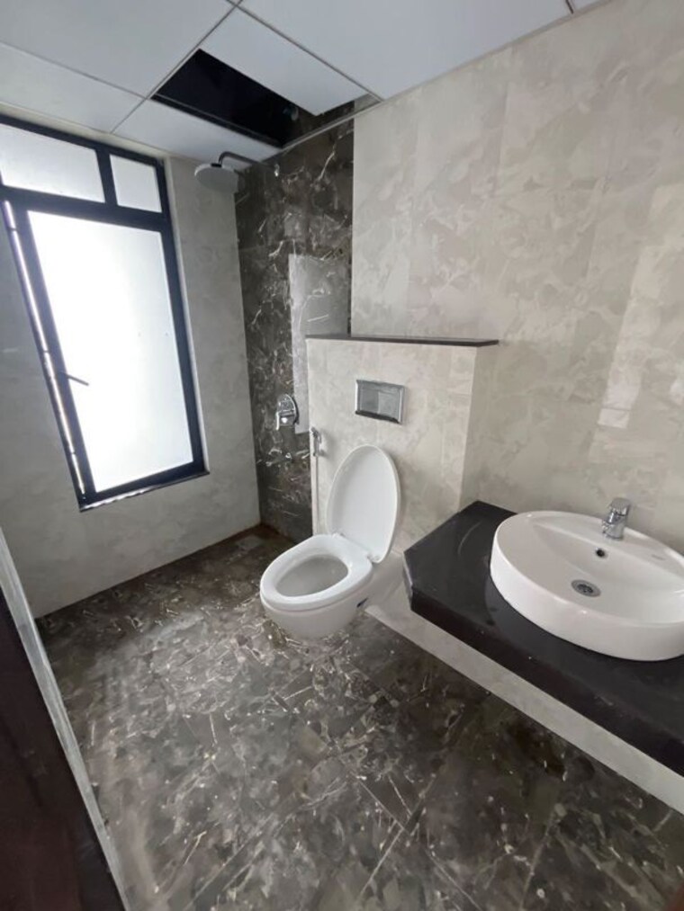 Bathroom, duville-riverdale-grove 2 Bedroom 793 Sq.Ft. Apartment In Kharadi Pune 10674041