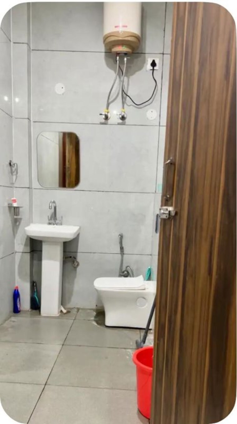 Bathroom, sahastradhara 1 Bedroom 550 Sq.Ft. Builder Floor In Sahastradhara Dehradun 10674043