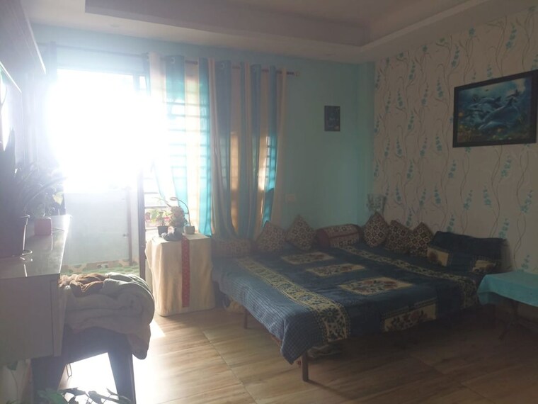 Living Room, surendra-avenue-69 3 Bedroom 260 Sq.Ft. Builder Floor In Sector 69 Gurgaon 10674058