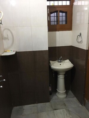 Bathroom in 3 BHK Builder Floor at Sector 49 – for Rent