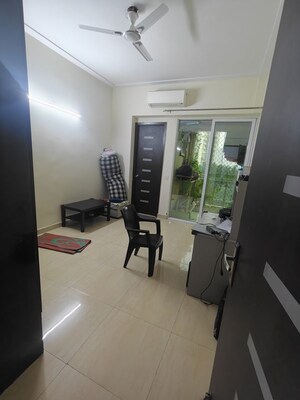 Team Area in 3 BHK Apartment at Gaur Saundaryam, Tech Zone 4 Greater Noida – for Rent