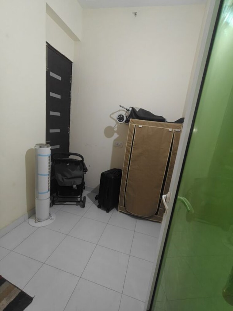Bathroom, gaur-saundaryam 3 Bedroom 2365 Sq.Ft. Apartment In Tech Zone 4 Greater Noida Greater Noida 10674055