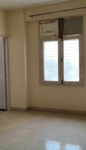 Room in 3 BHK Apartment at Tulip Orange, Sector 70 – for Rent