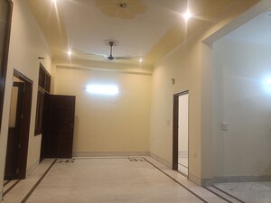 Room in 3 BHK Villa at Sector 46 – for Rent