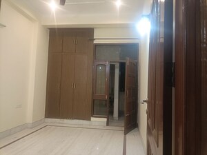 Room in 3 BHK Villa at Sector 46 – for Rent