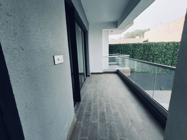 Balcony, smart-world-orchard 3 Bedroom 1712 Sq.Ft. Apartment In Sector 61 Gurgaon 10674111