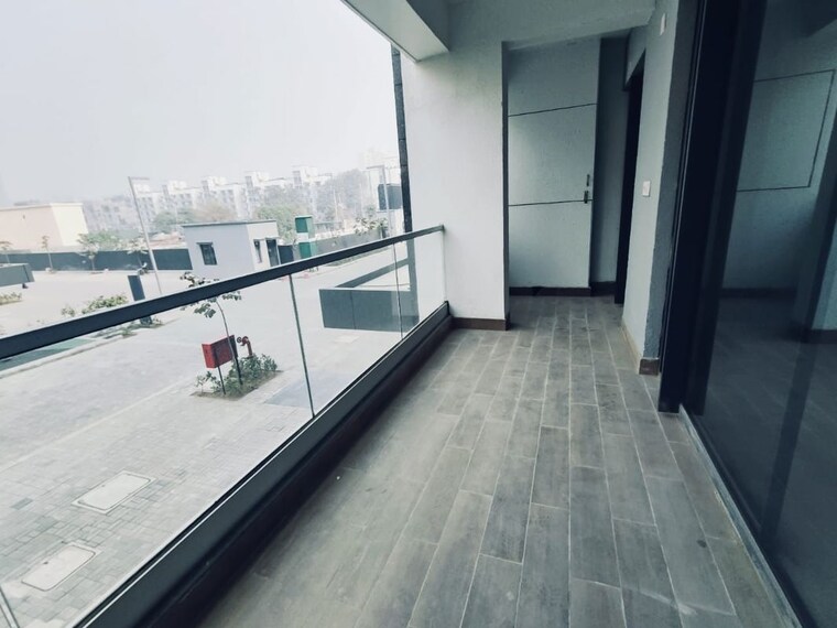 Balcony, smart-world-orchard 3 Bedroom 1712 Sq.Ft. Apartment In Sector 61 Gurgaon 10674111