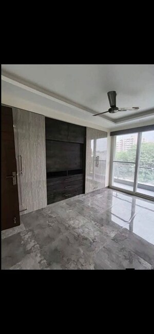Room in 3 BHK Apartment at Ireo Skyon, Sector 60 – for Rent