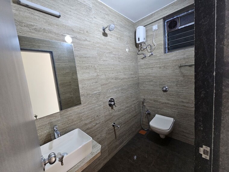 Bathroom, parel 2 Bedroom 1037 Sq.Ft. Apartment In Parel Mumbai 10674085